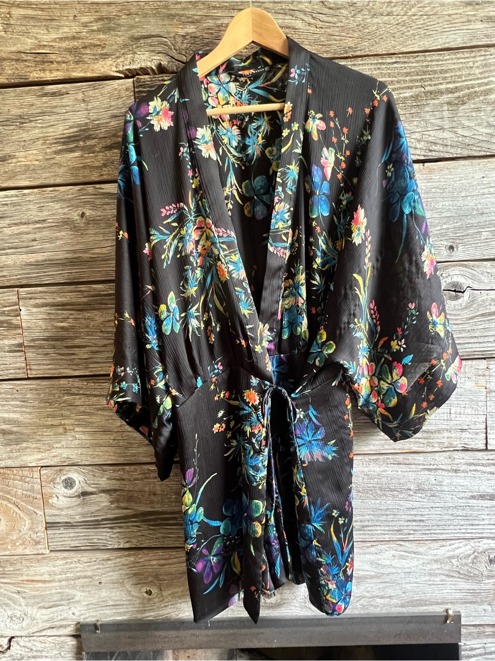 Zara Woman Black Floral Tropical Print Kimono